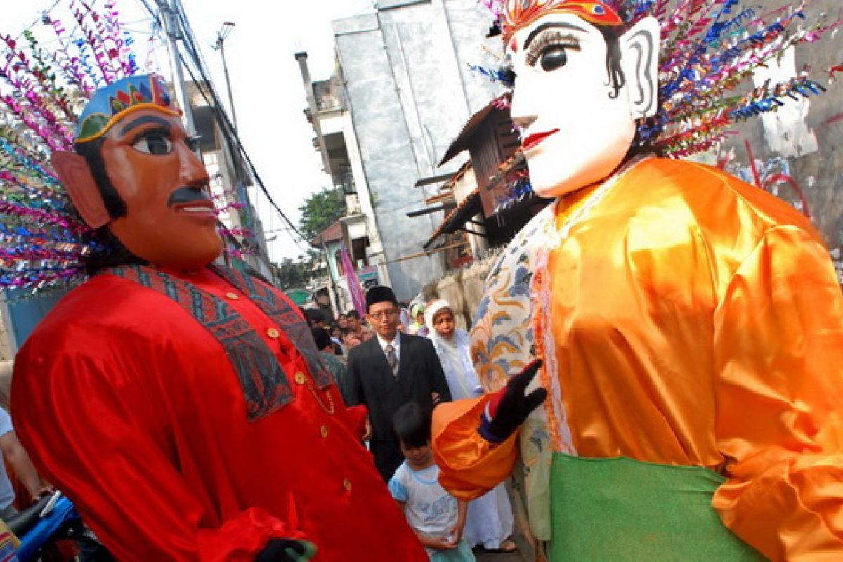 Melahirkan kembali budaya asli Betawi