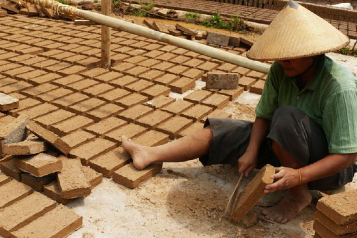 Industri Mikro dan Kecil Tumbuh 4,17 Persen 