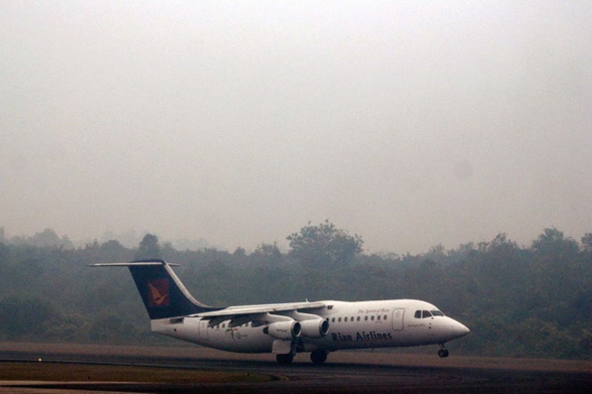 Haze Disturbs Air Traffic At Sampit's Airport