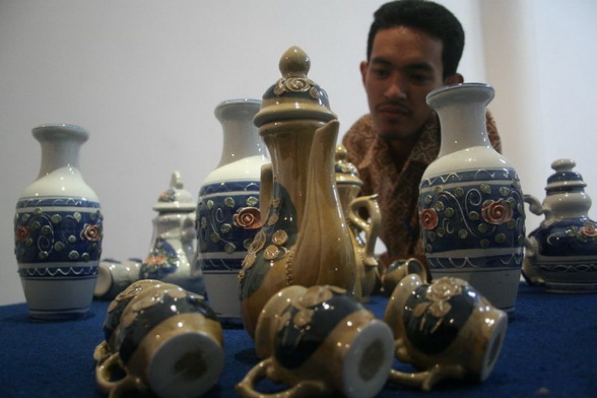 Keramik impor dari China dikenai BMAD