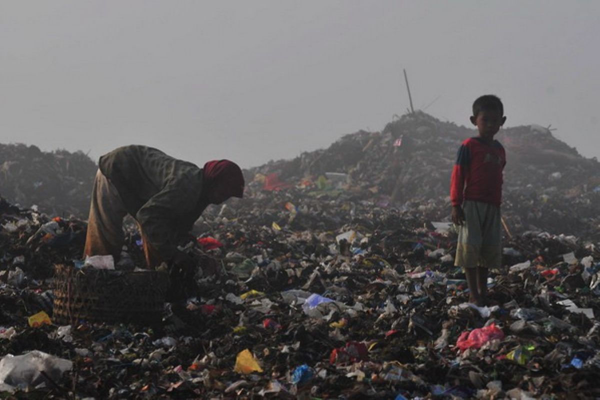 15 Tahun Sampah Inkoppol Belum Terangkut