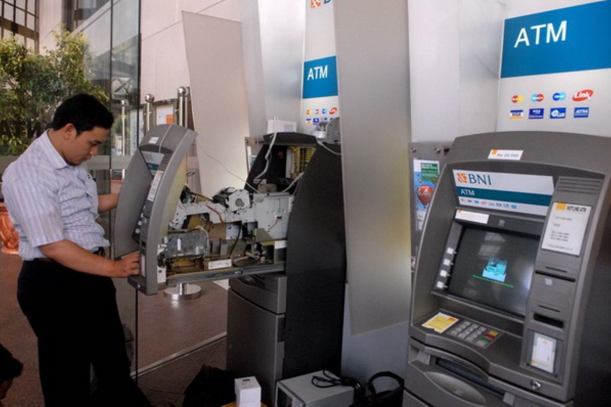 Bank agar awasi ATM
