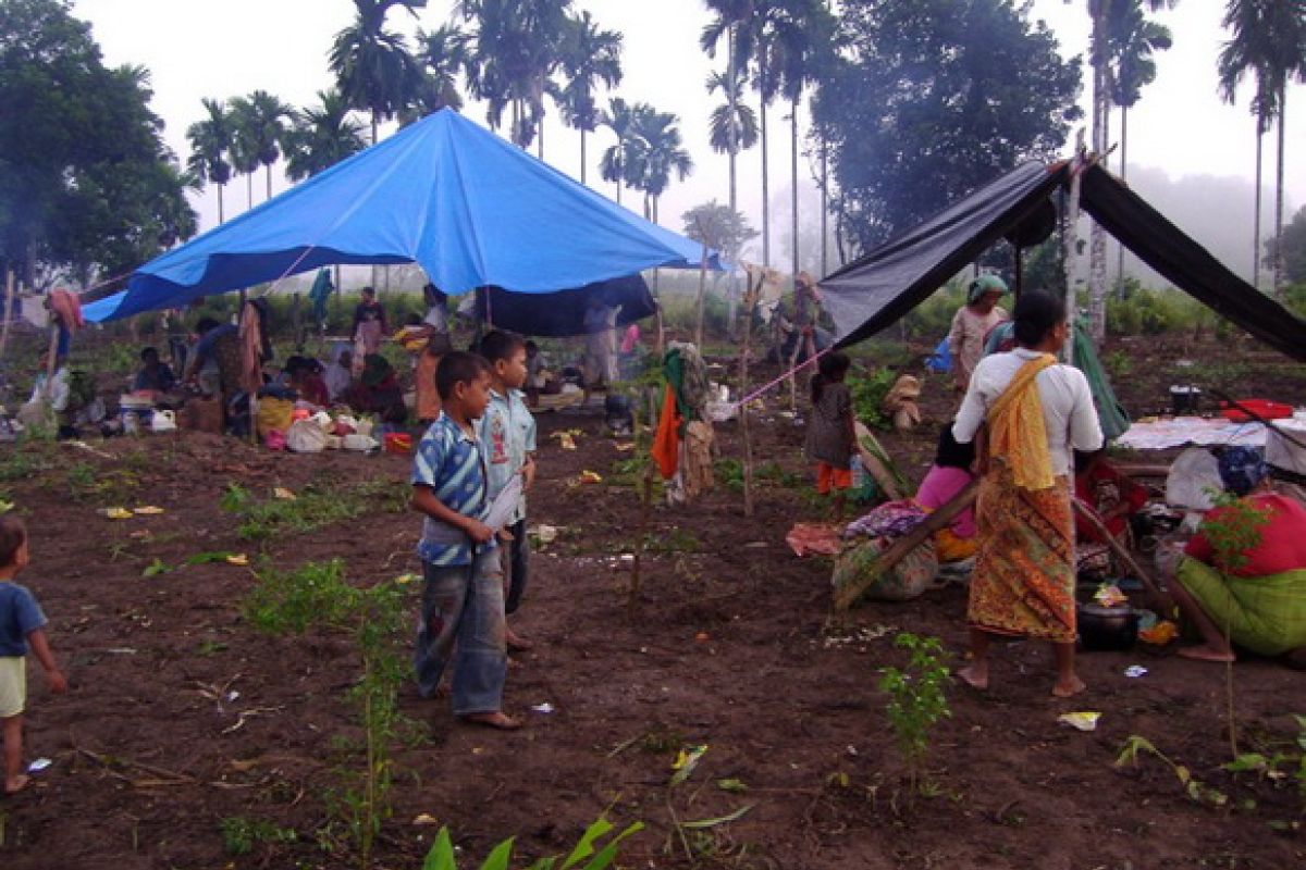 730 warga Natal diungsikan akibat banjir