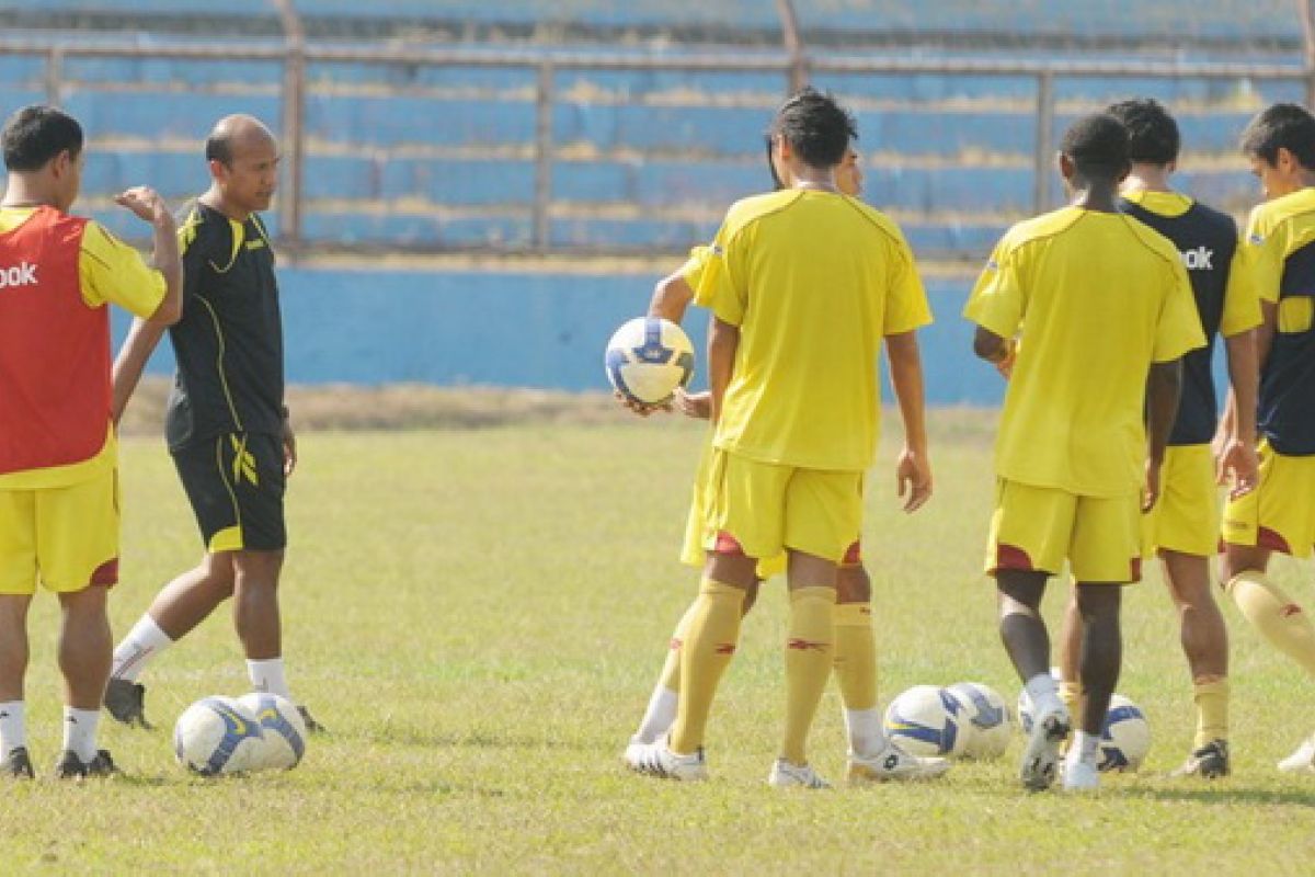 Sriwijaya FC Belum Berani Rekrut Pemain Asing