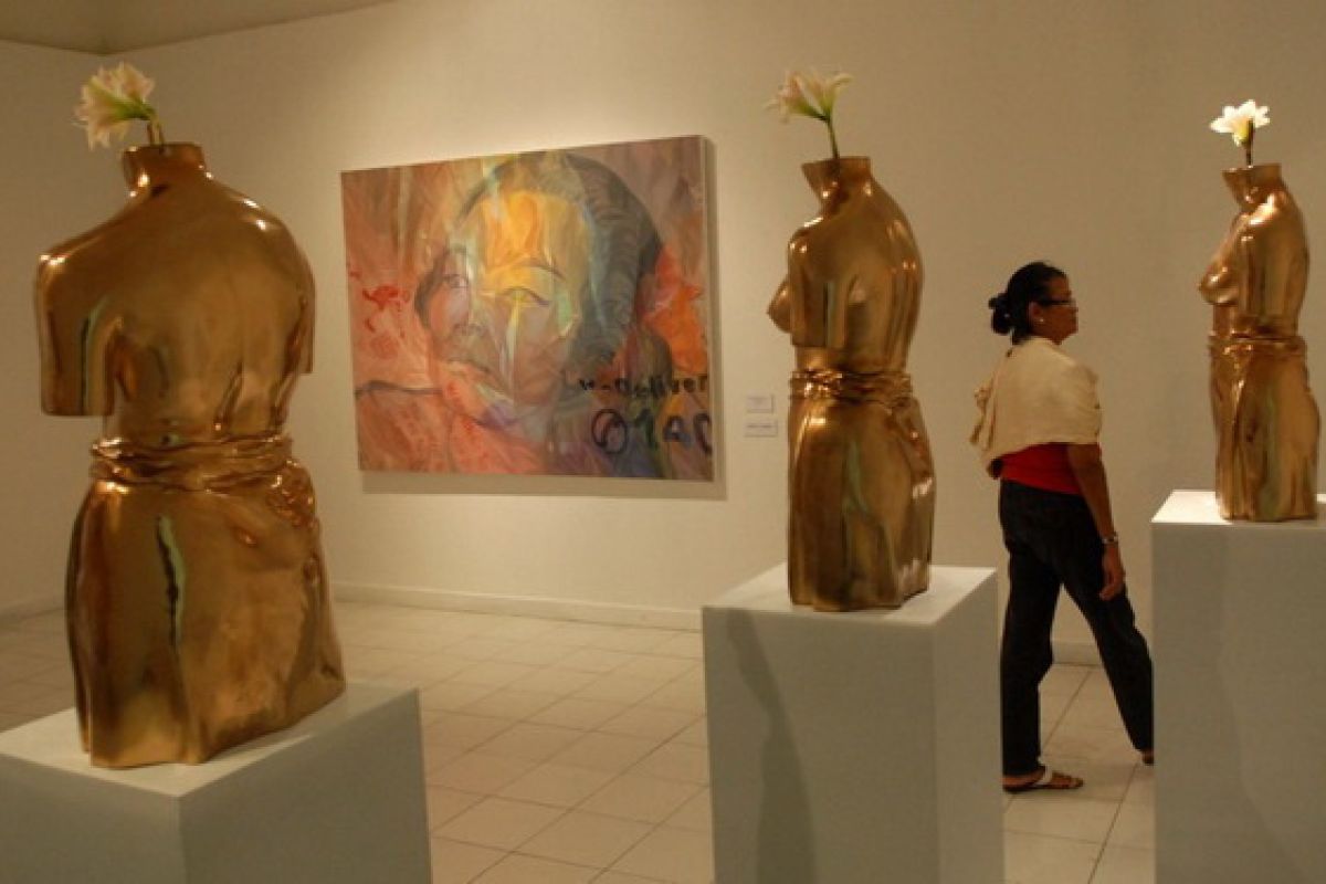 Kemenbud Kirim Tim Khusus Tinjau Kondisi Lukisan Museum Le Mayeur