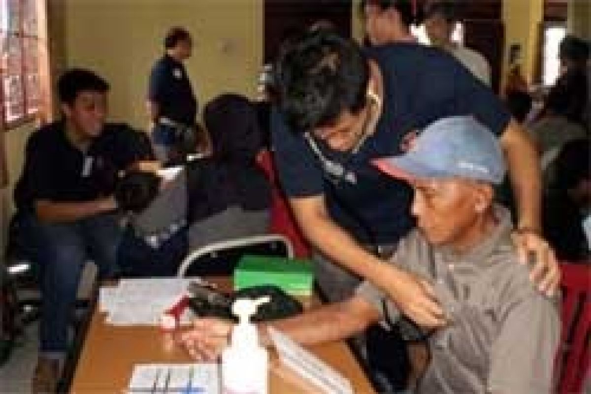 Dokter Singapura Layani Pengobatan Gratis 