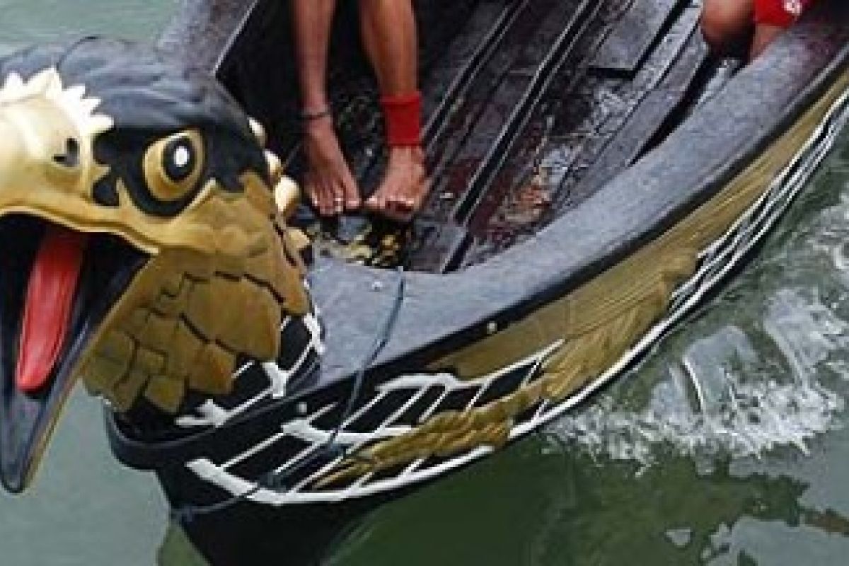Perahu Elang laut