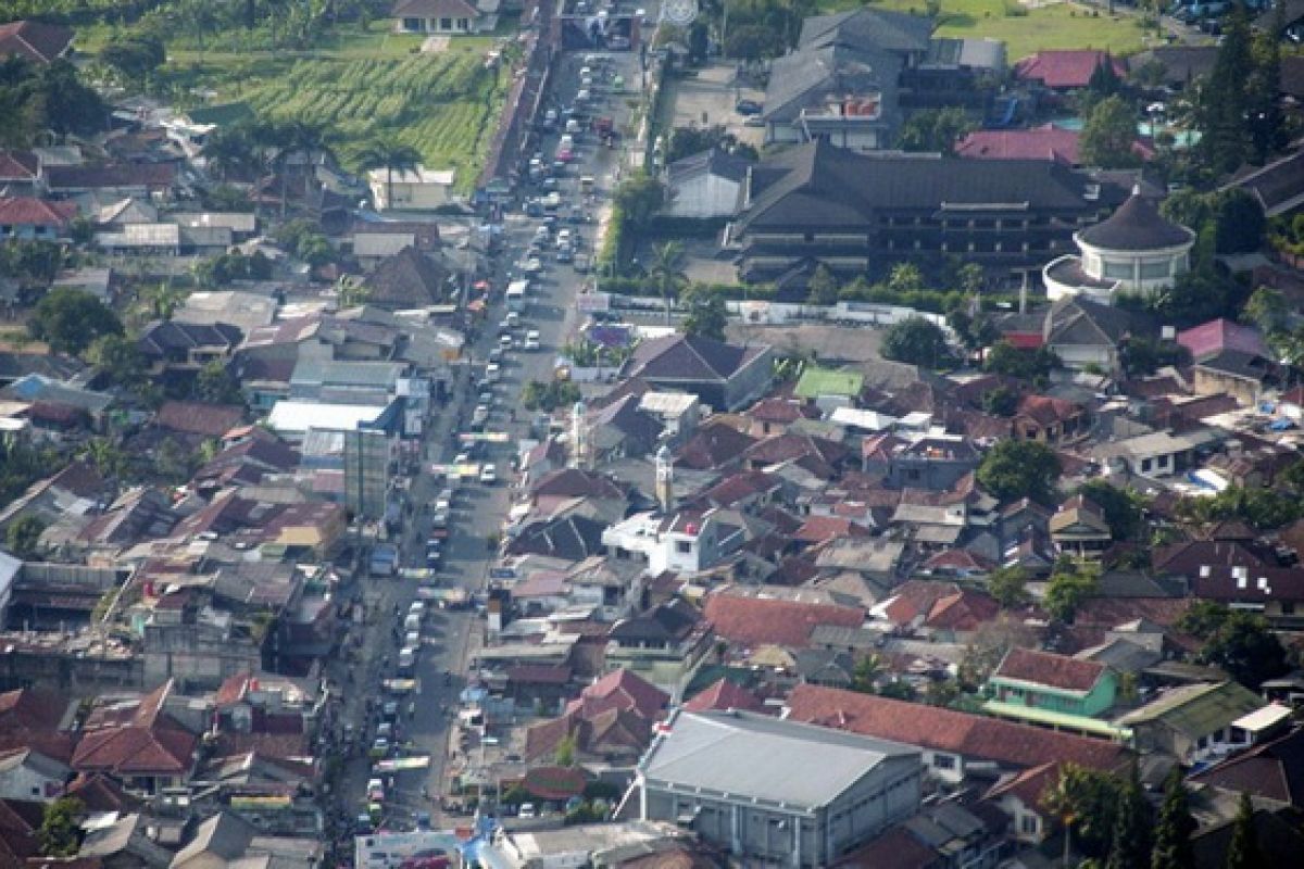 Lalin Kota Bogor Sabtu sore terpantau padat
