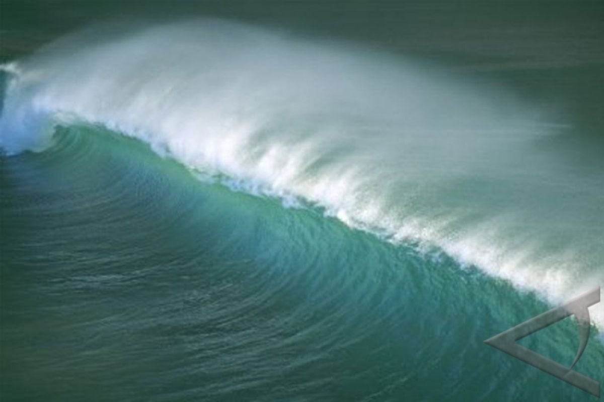 BMKG : gelombang perairan Labuan 2,5 meter 