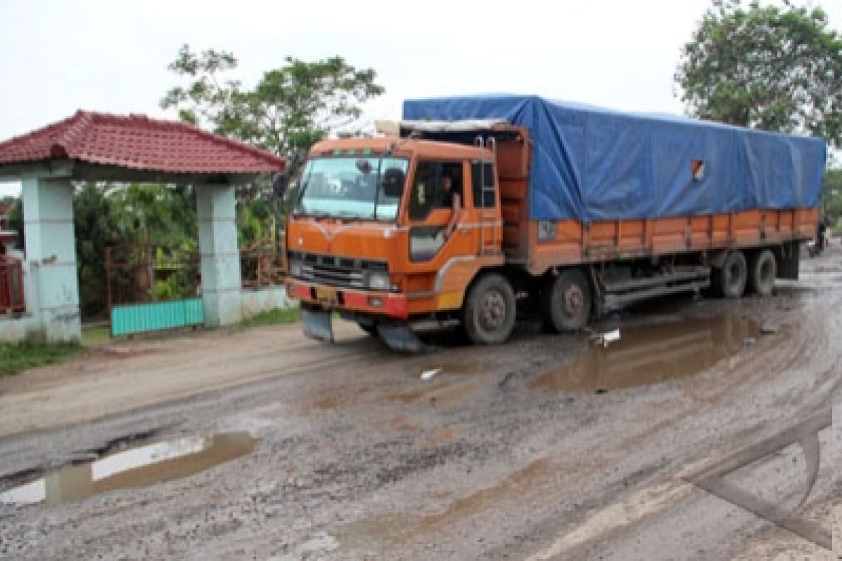 Banten Bentuk Tim Pengawas Kendaraan Muatan Lebih 