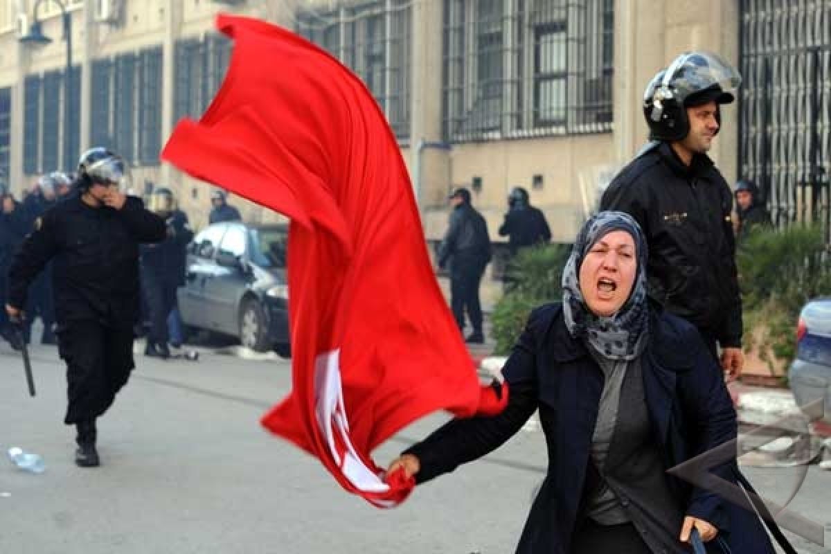 Politisi Oposisi Tunisia Bermunculan