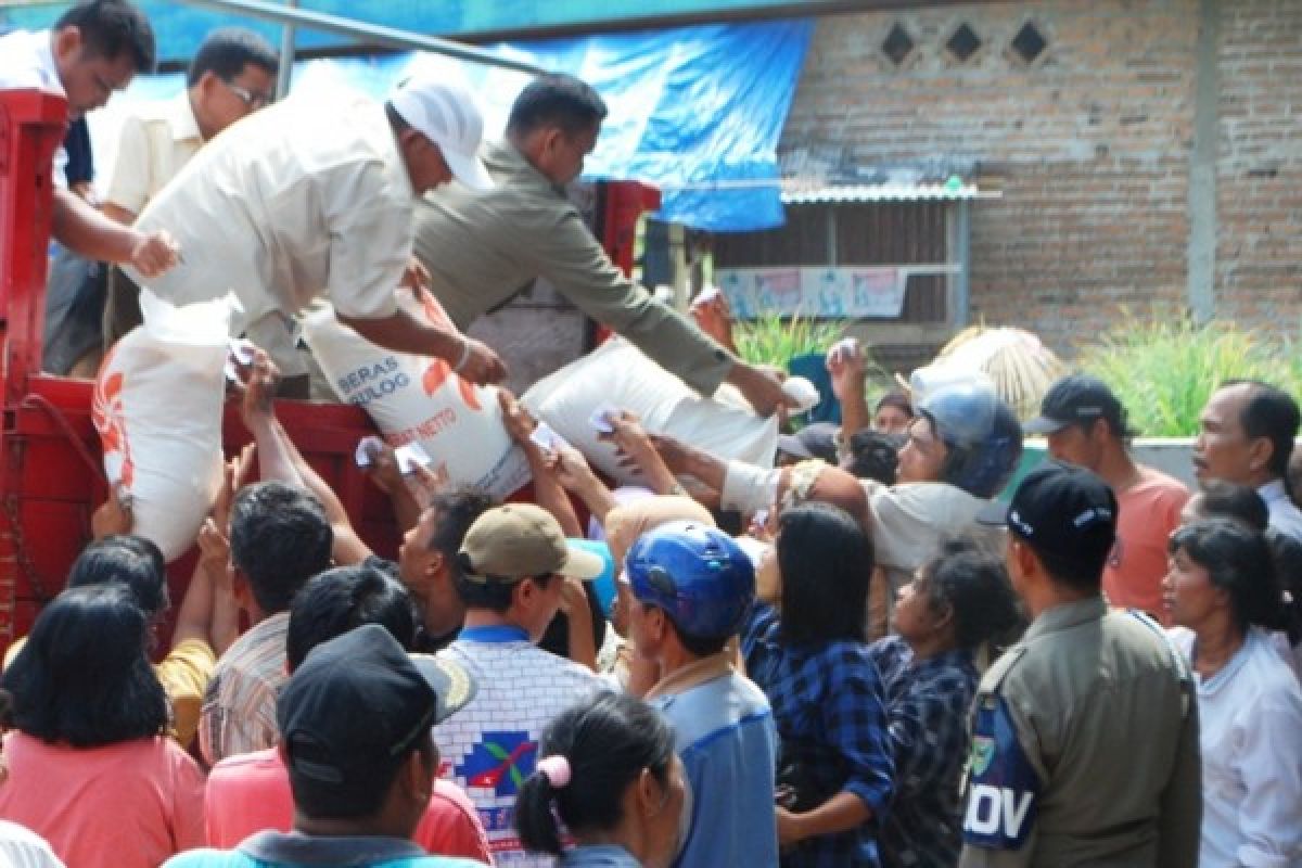 Pemkab Pesisir Selatan Siapkan Empat Paket Operasi Pasar Murah