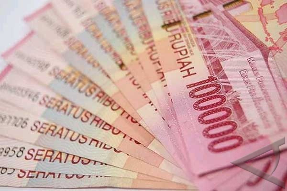 Kurs rupiah melemah menjadi Rp12.097