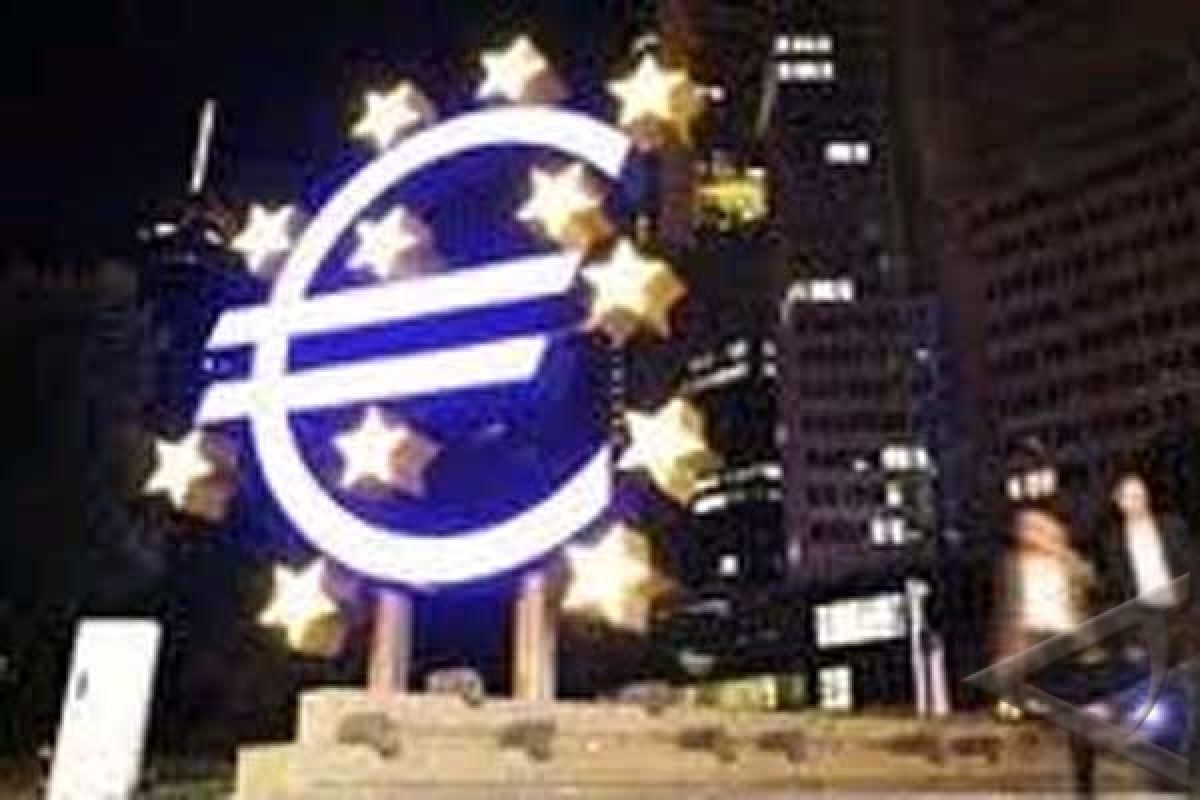 European Central Bank`s bond purchases slow after yields fall