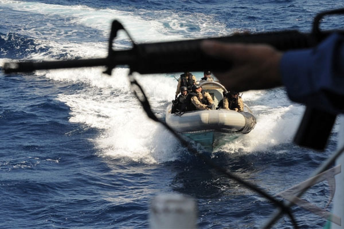 Perompak Somalia Bajak Kapal Yunani