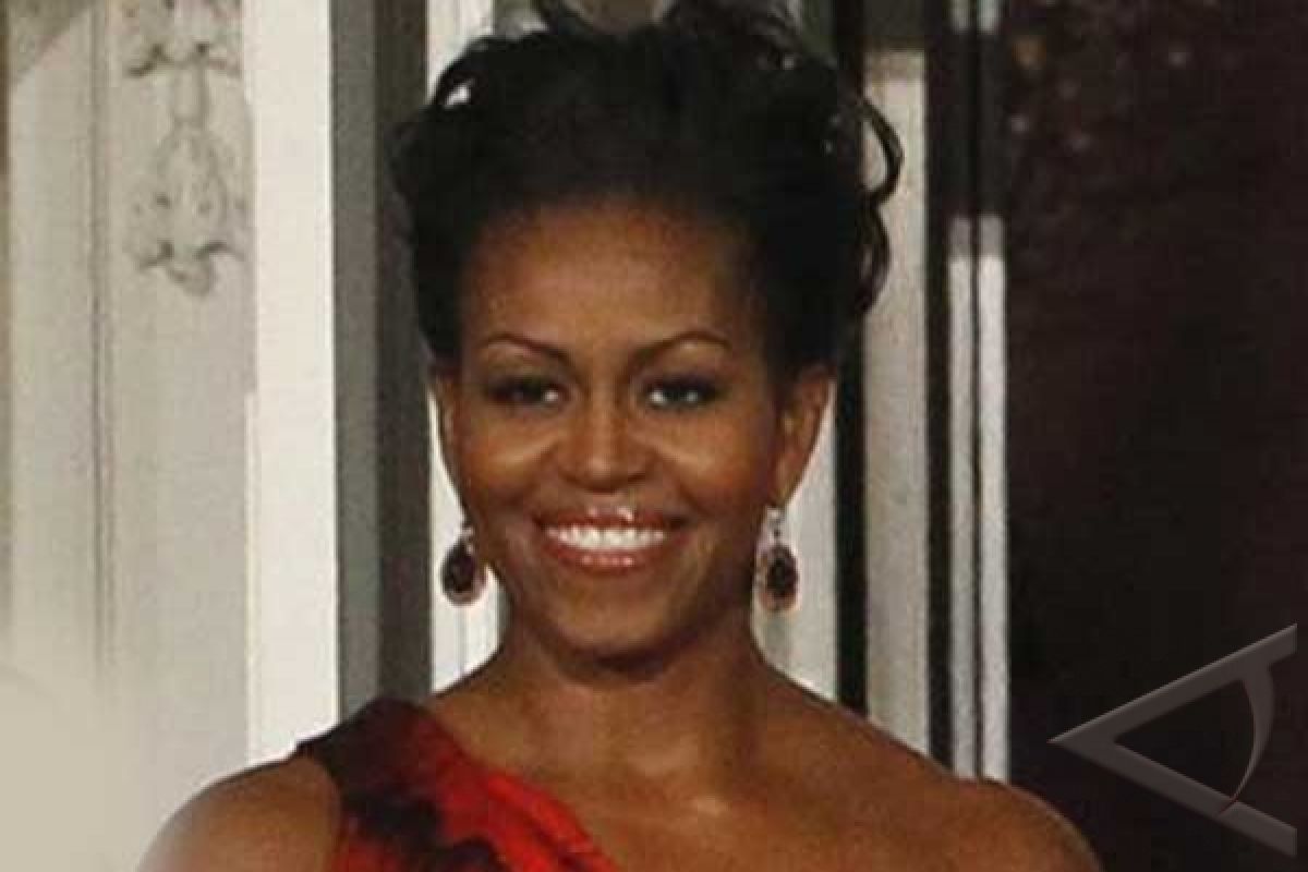 Michelle Obama Larang Putrinya Main Facebook