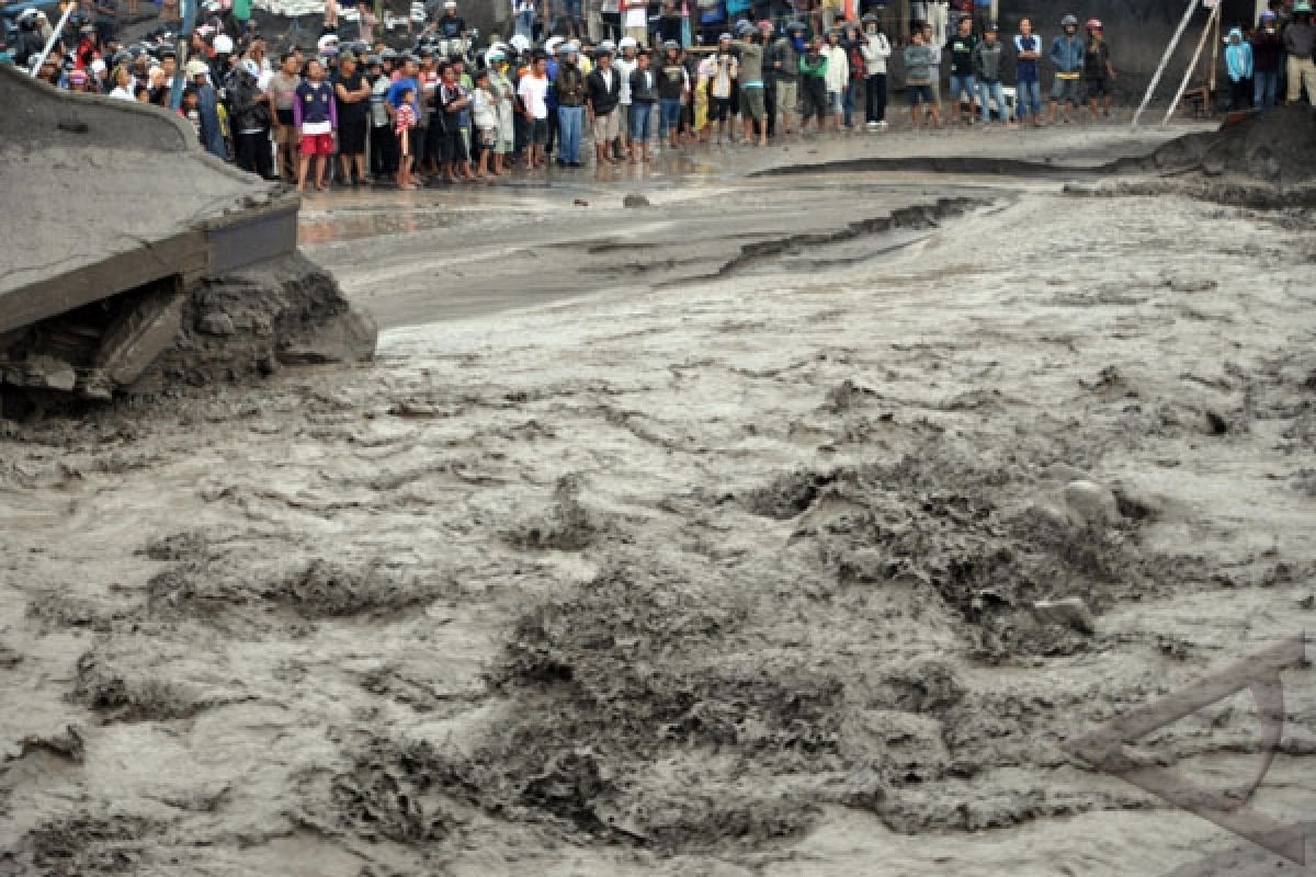 Material Merapi Tak Habis Sekali Musim Hujan