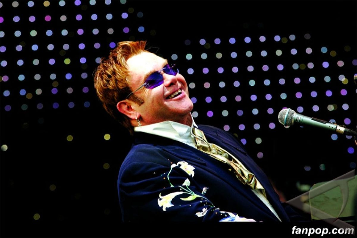 Elton John sambut anak kedua