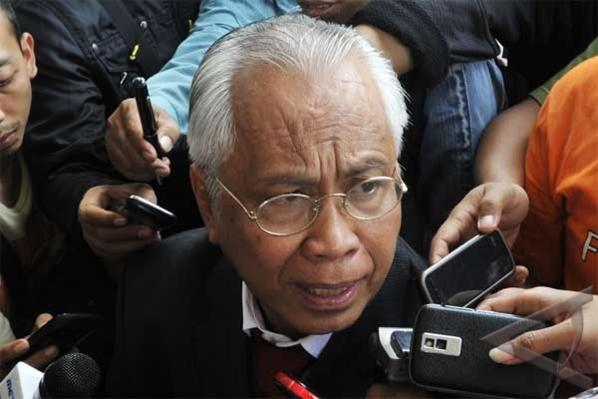 Nazaruddin complains being  pressured at Brimob detention center