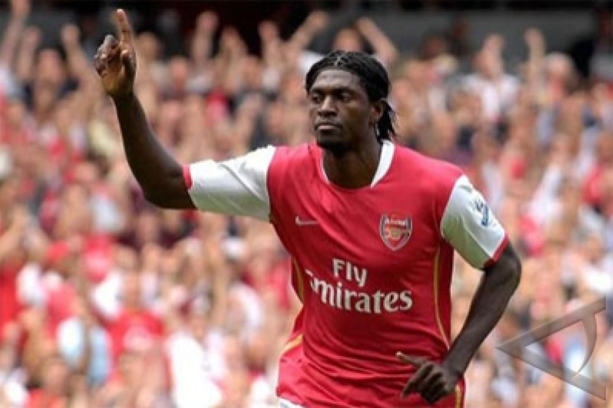 Tottenham lepas striker Adebayor