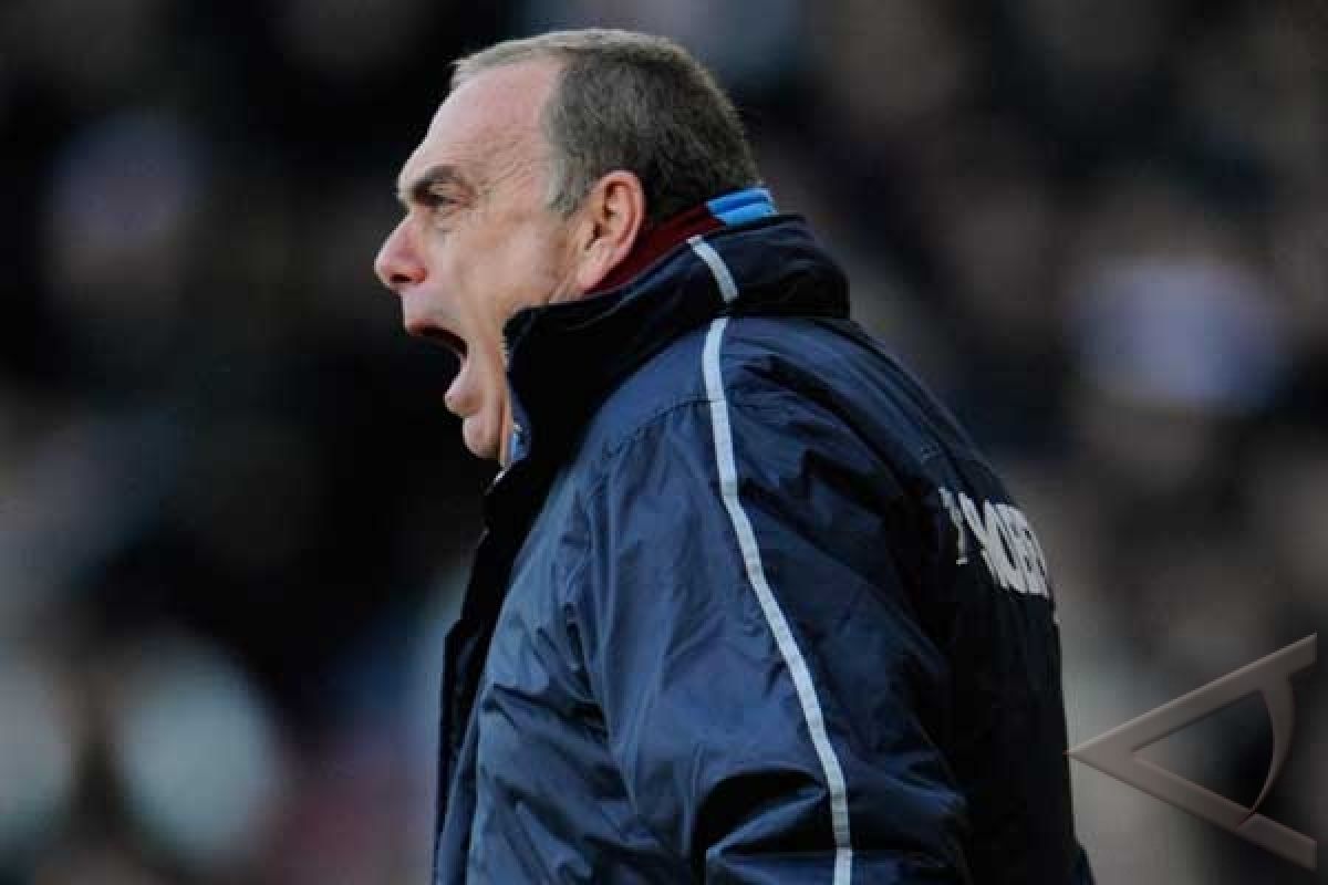 Avram Grant Dipecat 