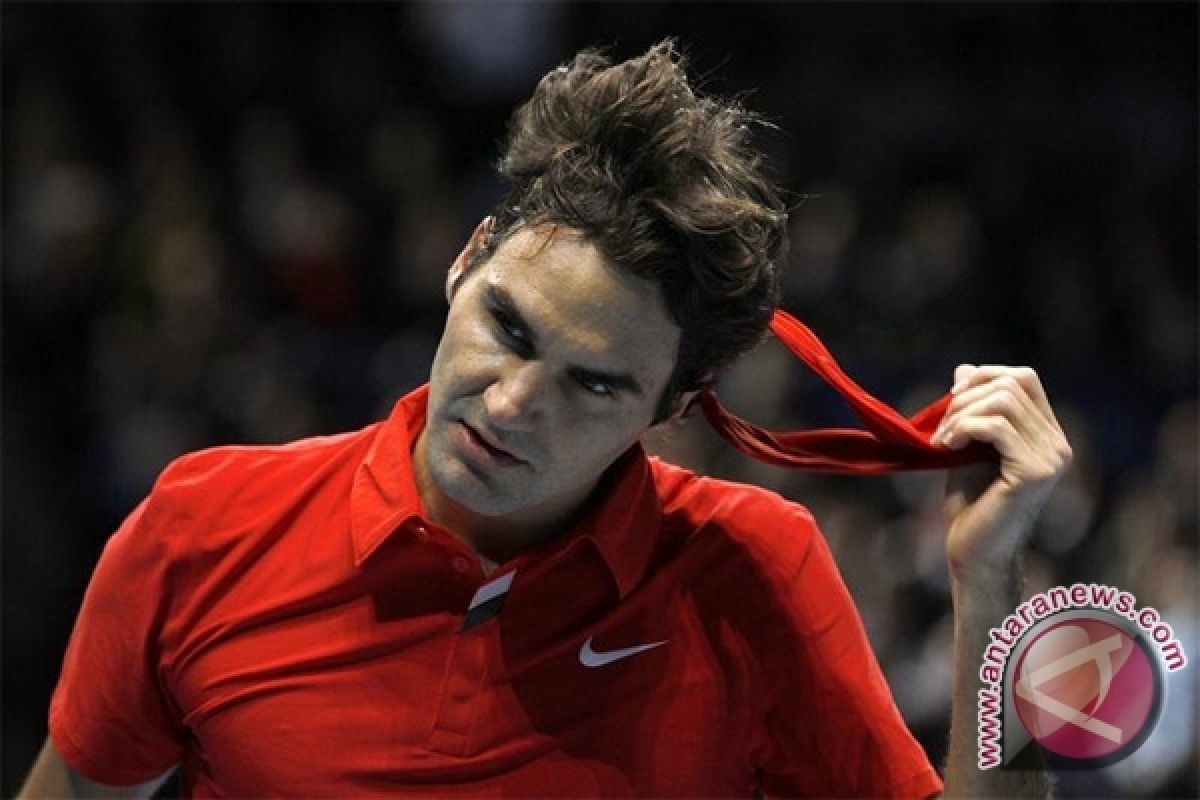 Federer Ditumbangkan Djokovic di Melbourne