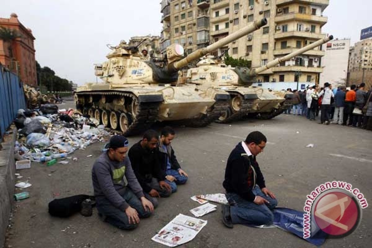 Militer Mesir Berjanji Tidak Akan Tembaki Pemrotes 