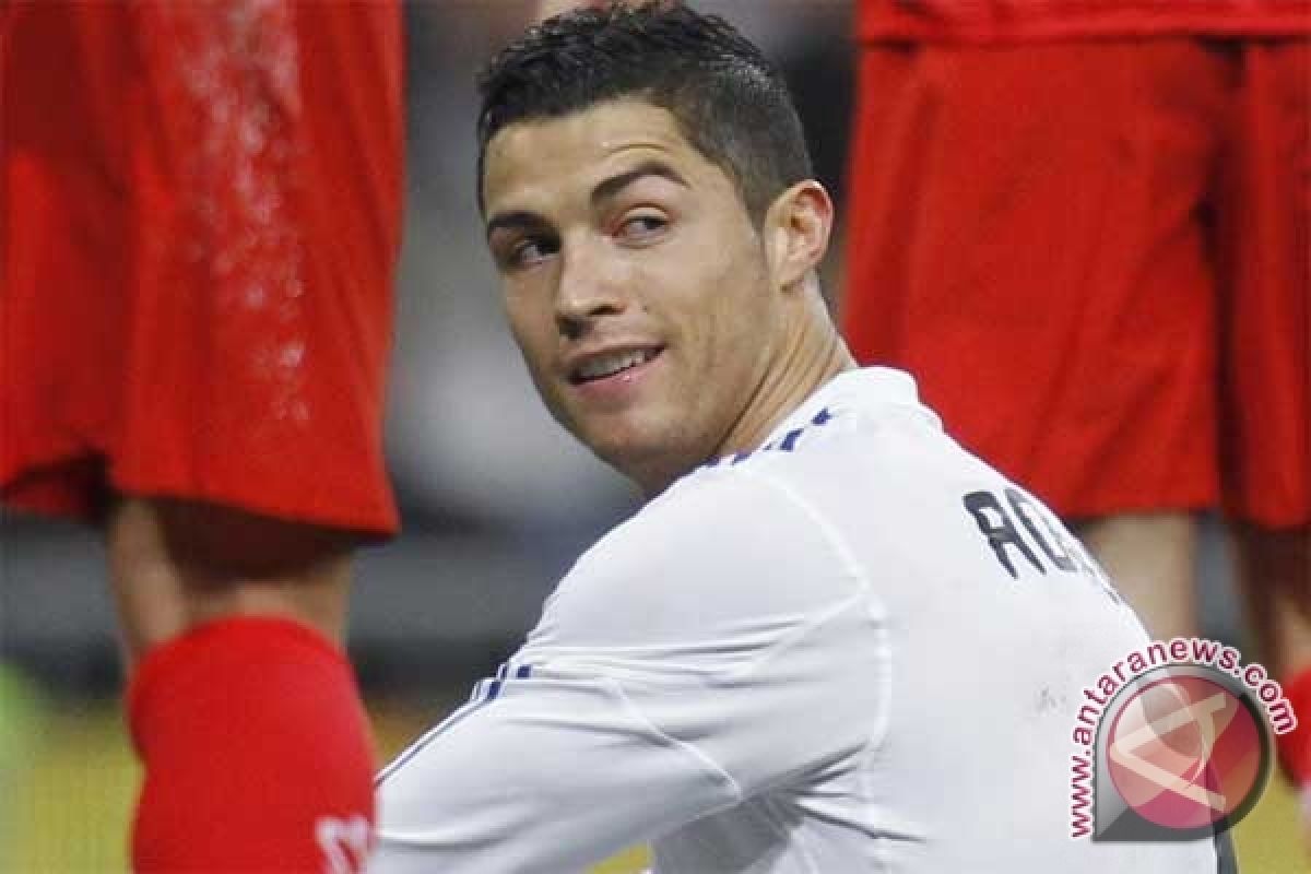 Ronaldo Ingin Anaknya Menjadi Penerus