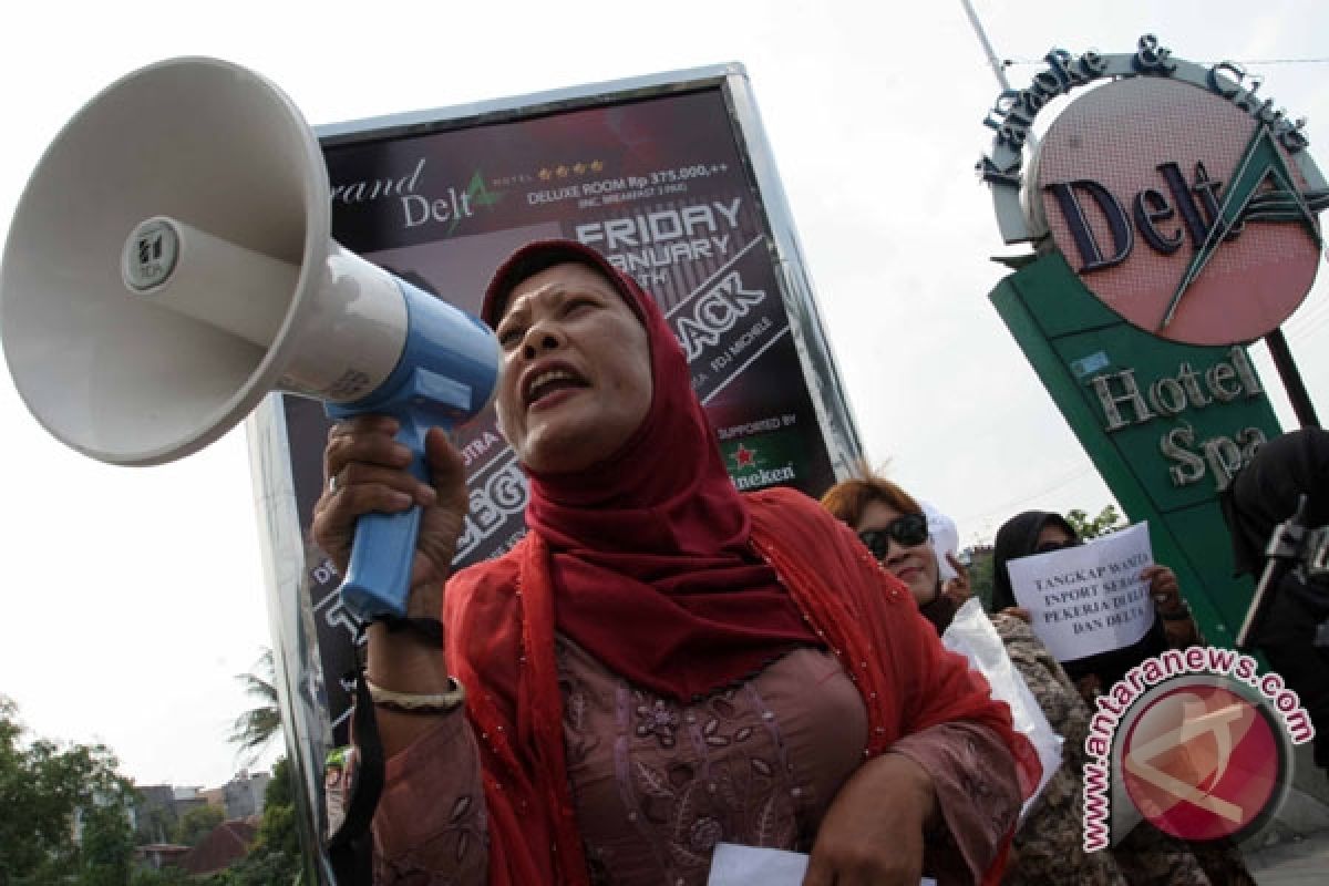 Kelompok Pengajian Demo Tempat Hiburan Malam 