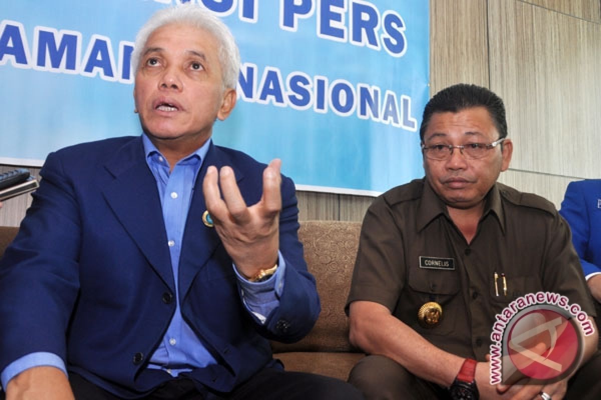 Hatta Rajasa Minta Tata Ruang Kalbar Diselesaikan 