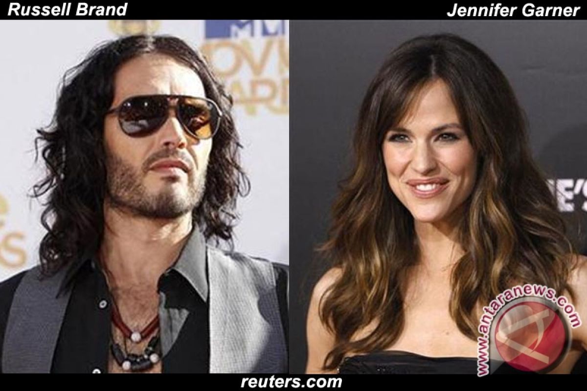 Russell Brand : Inilah Rasanya Mencium Jennifer Garner ? 