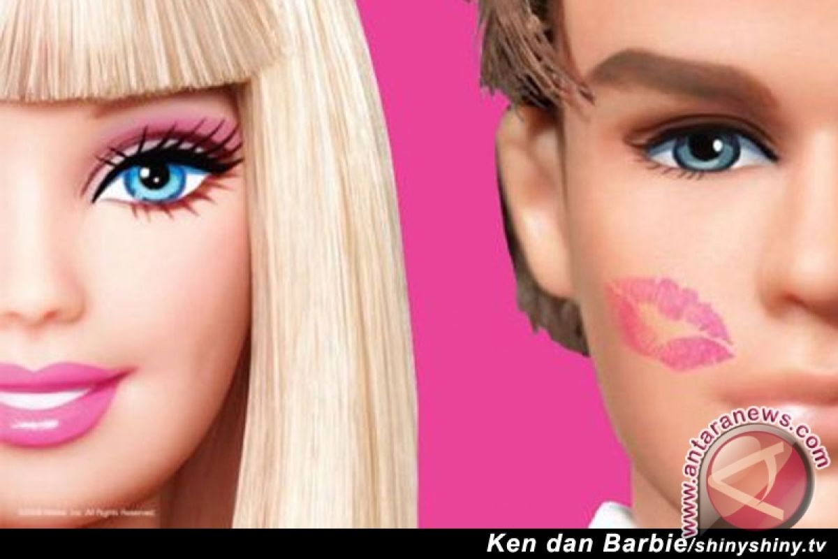 Perempuan pegiat HAM protes rumah Barbie di Berlin