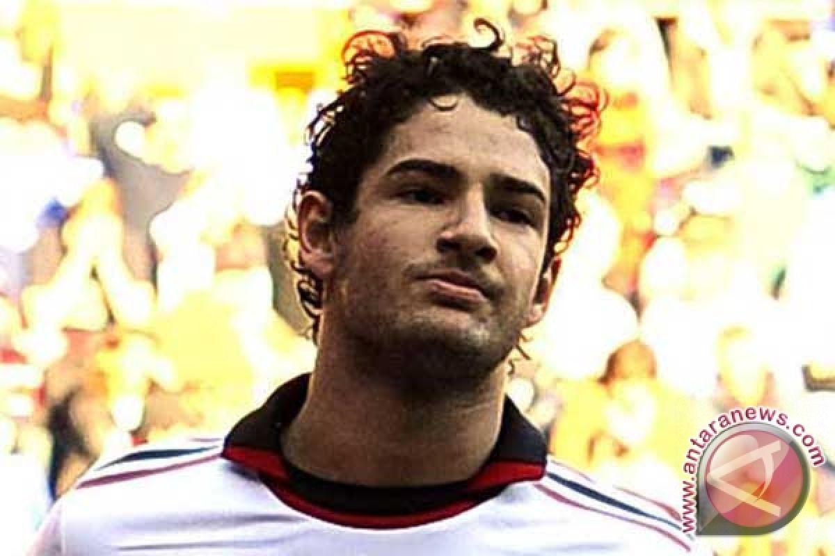 Pato Ilhami Milan 