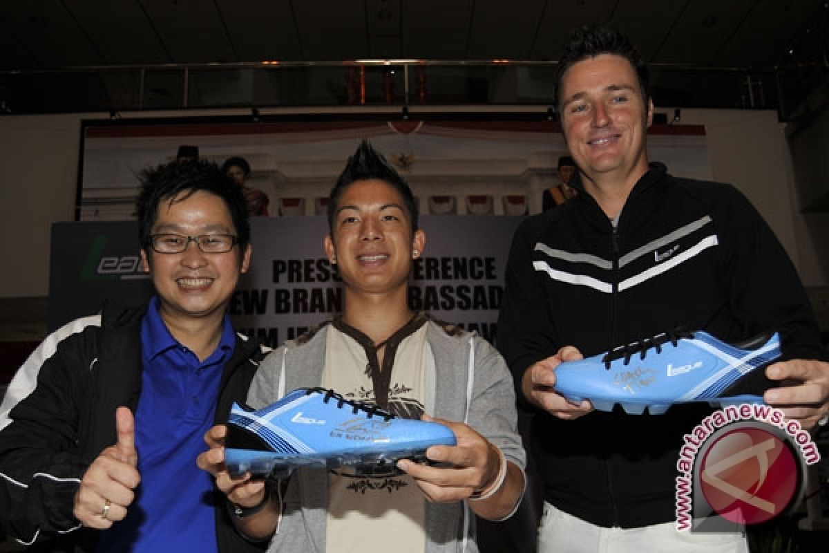 Kim Jeffrey Dan Timo "Brand Ambassador" League