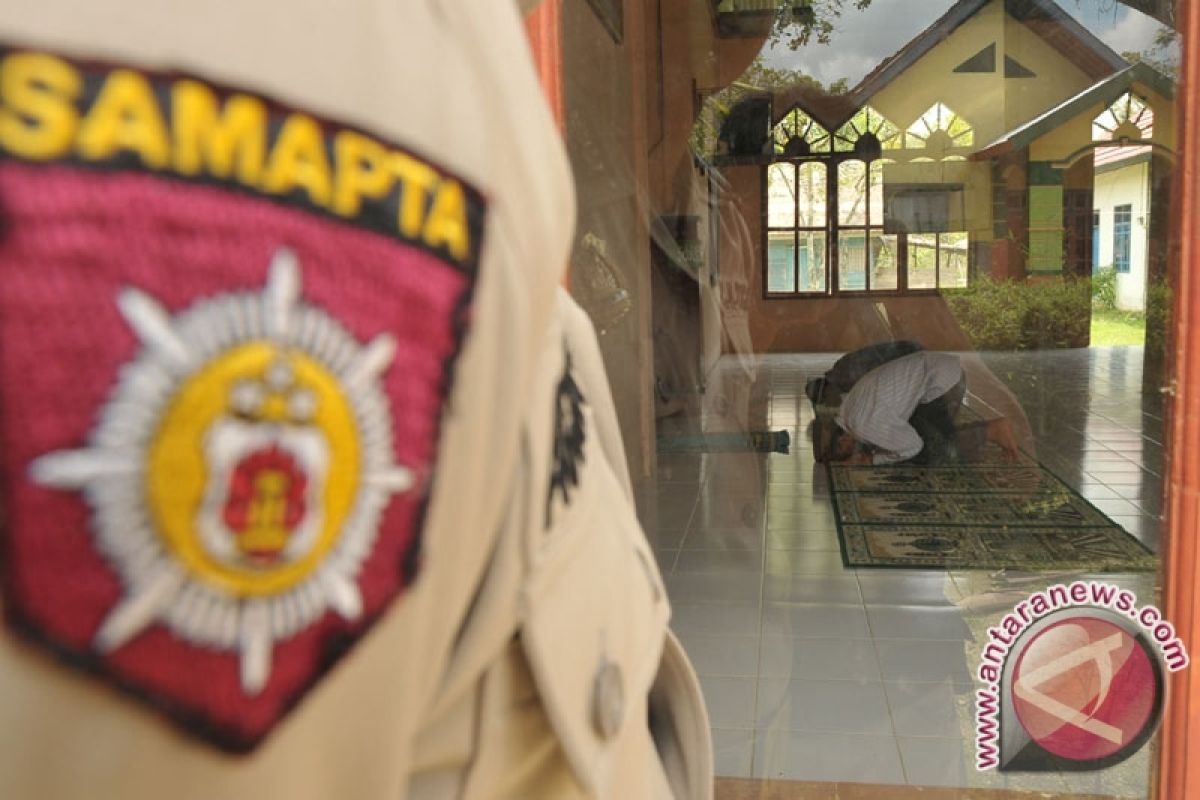 Makam Penganut Ahmadiyah Dibongkar