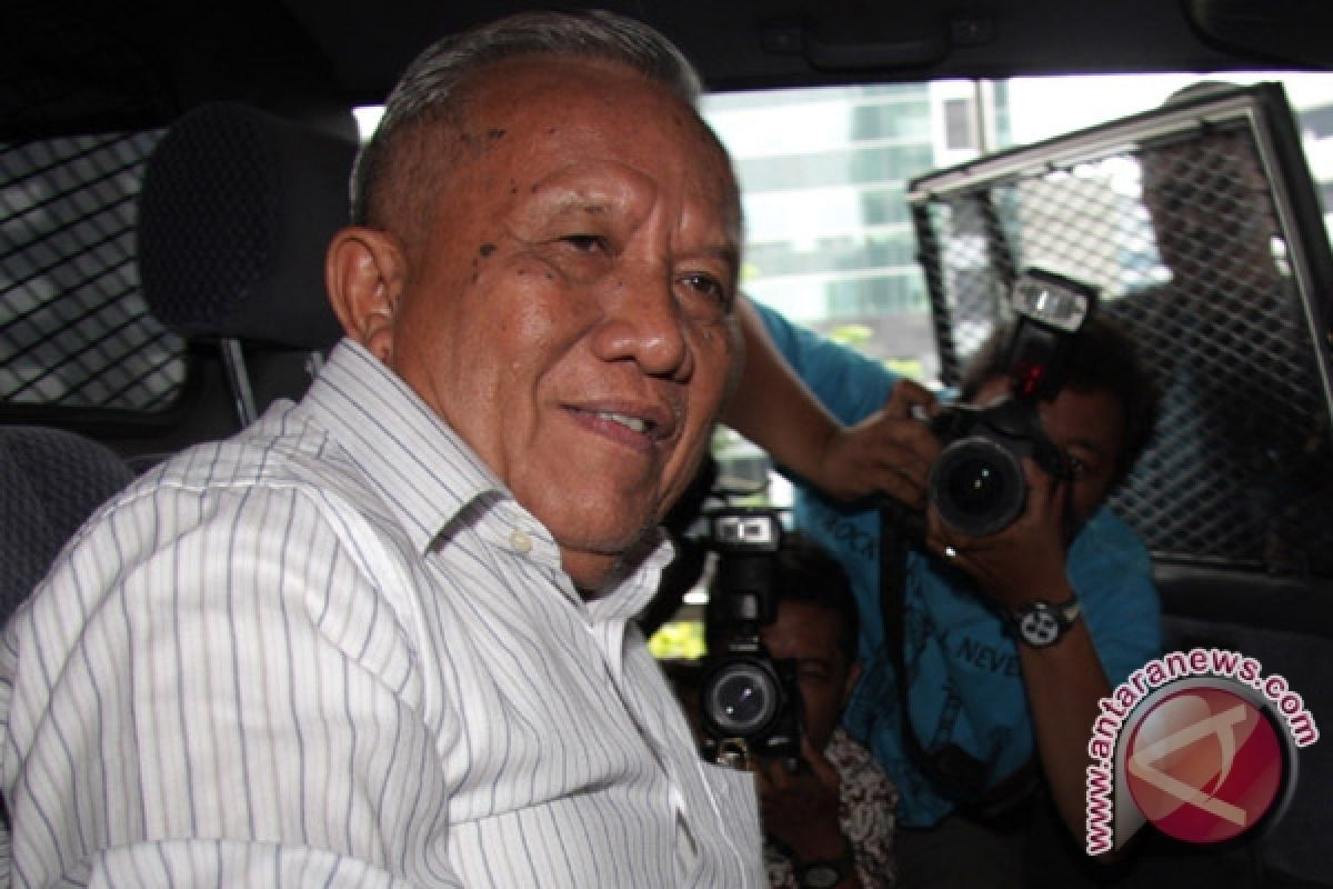 Terdakwa  Suap Deputi Gubernur Senior BI Meninggal di Tahanan