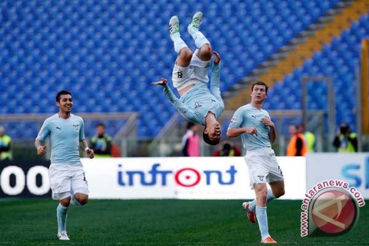 Lazio Kalahkan Brescia 2-0