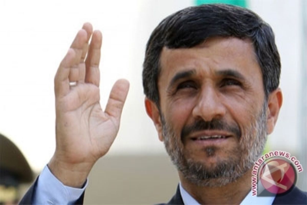 US, world arrogance support dictators : Ahmadinejad