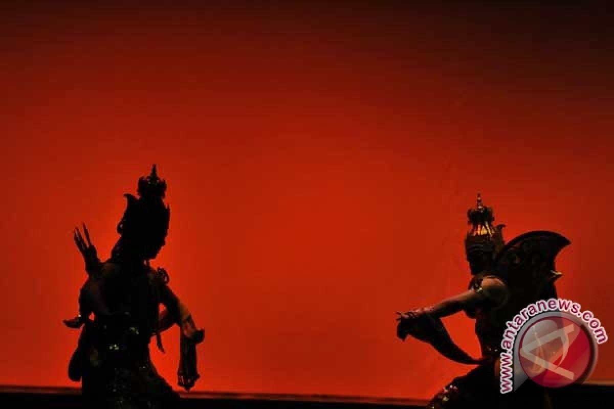 Ajarkan Moral Lewat Wayang