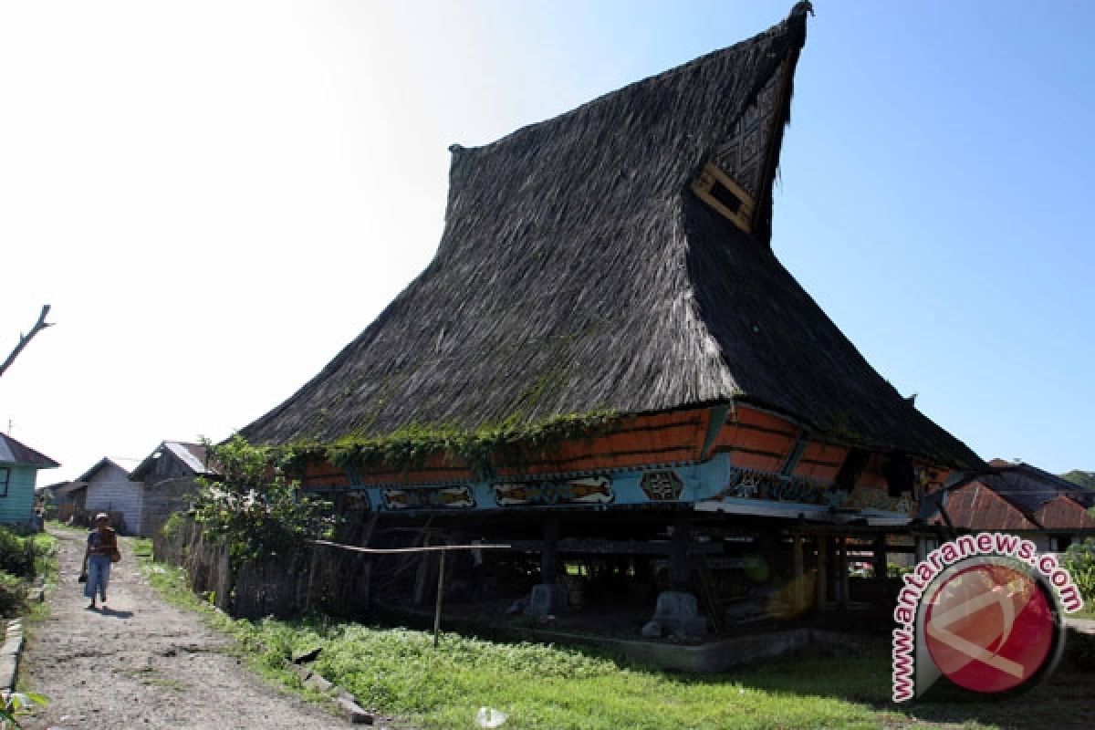 Kunjungan Wisatawan ke Karo Pulih Pascaletusan Sinabung