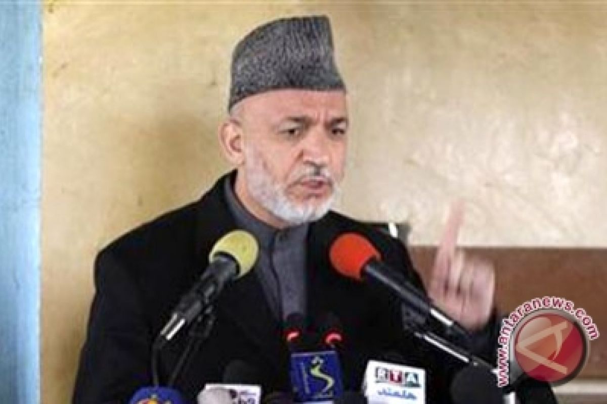 Presiden Karzai Serukan Agar Taliban Menyerah 
