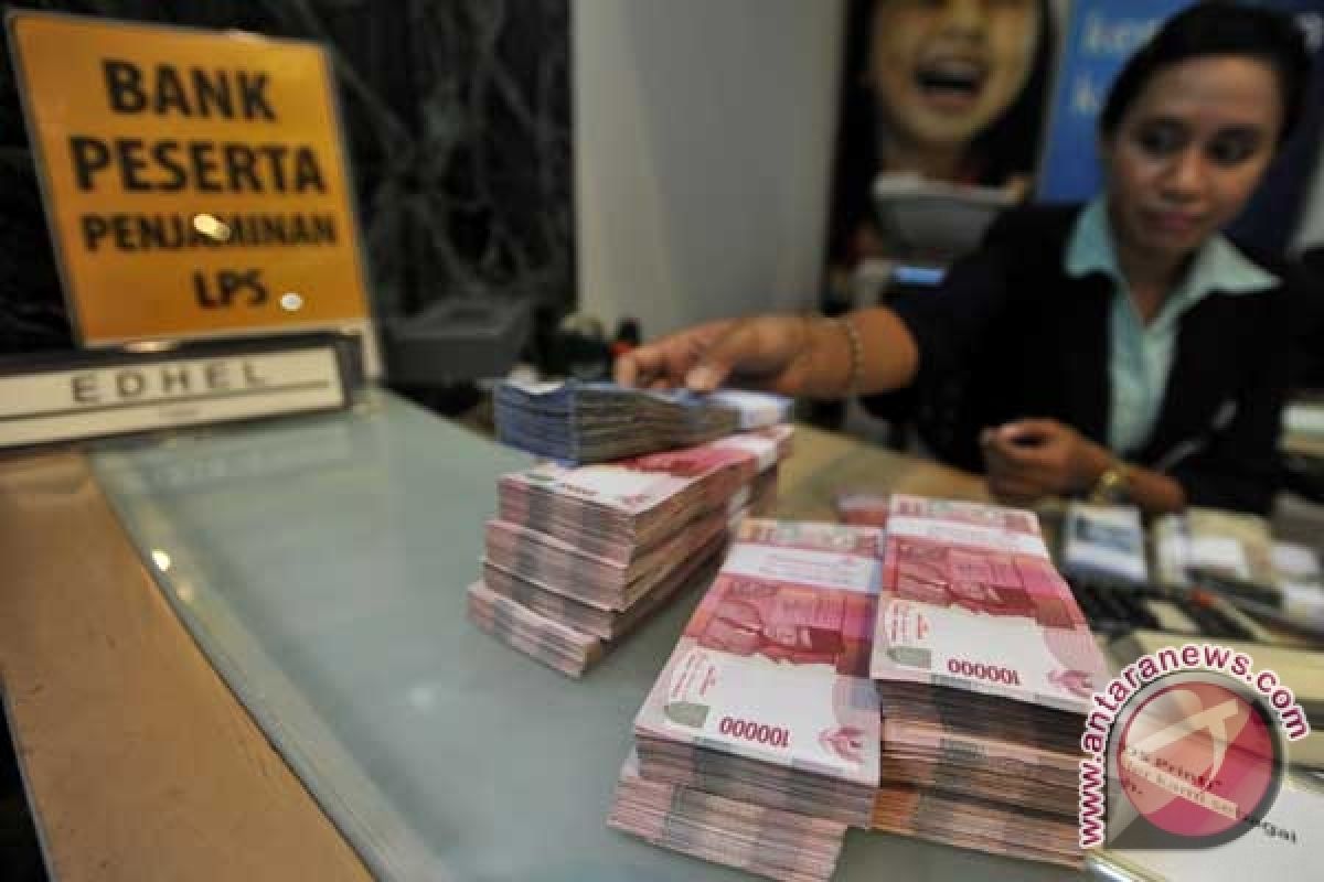 Rupiah Sore Awal Pekan Naik 30 Poin