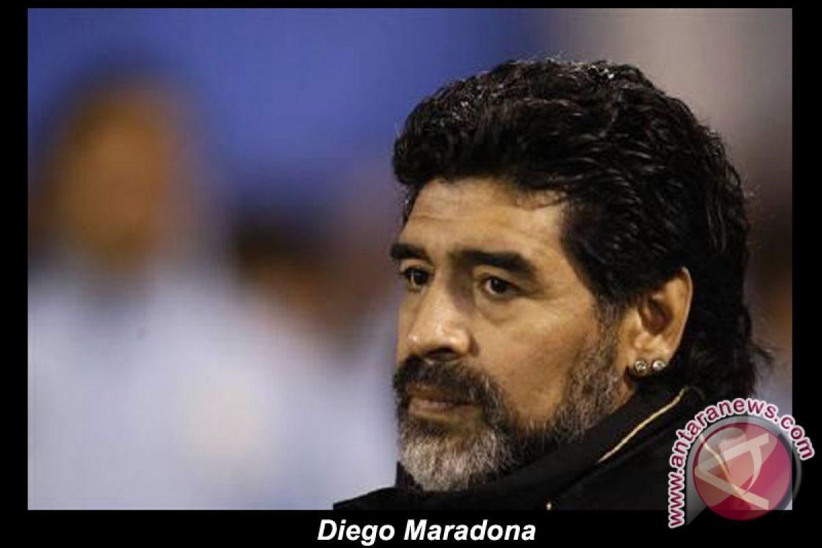 Maradona Akan Melatih di Dubai