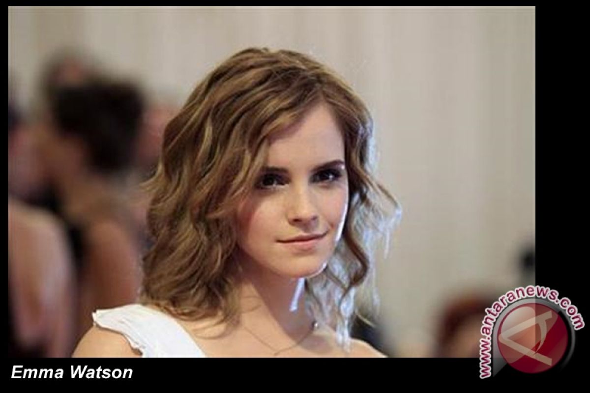 Emma Watson Kembali ke Hogwarts