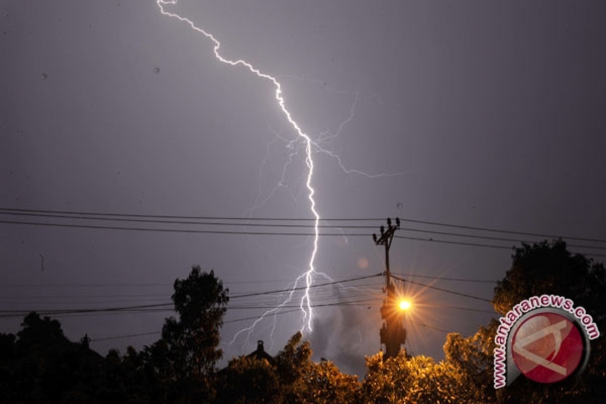 Petir tewaskan 63 orang Kamboja dalam 8 bulan