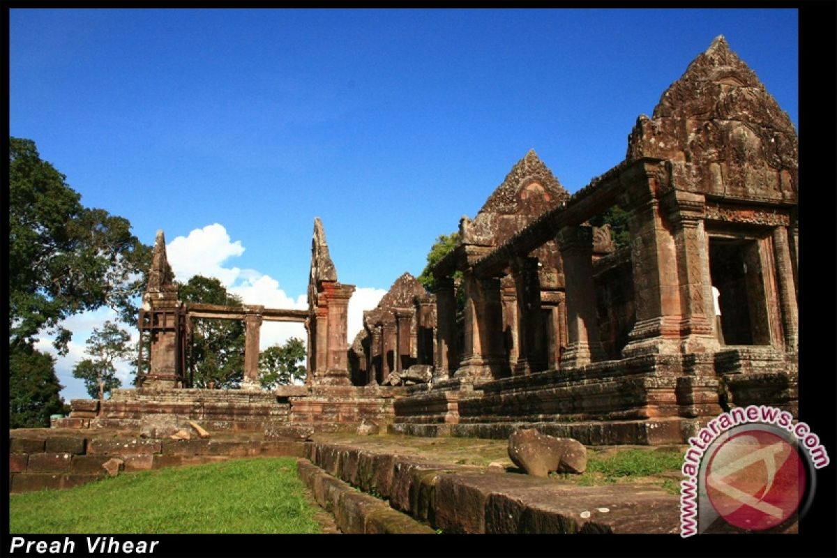 RI receives UNESCO report on damage of Preah Vihear temple