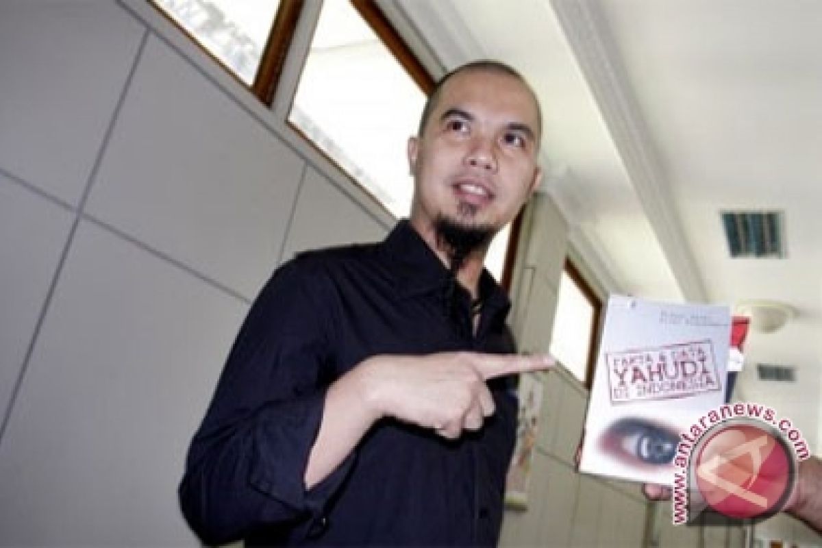 Ahmad Dhani Laporkan Penulis Buku Yahudi ke Polisi