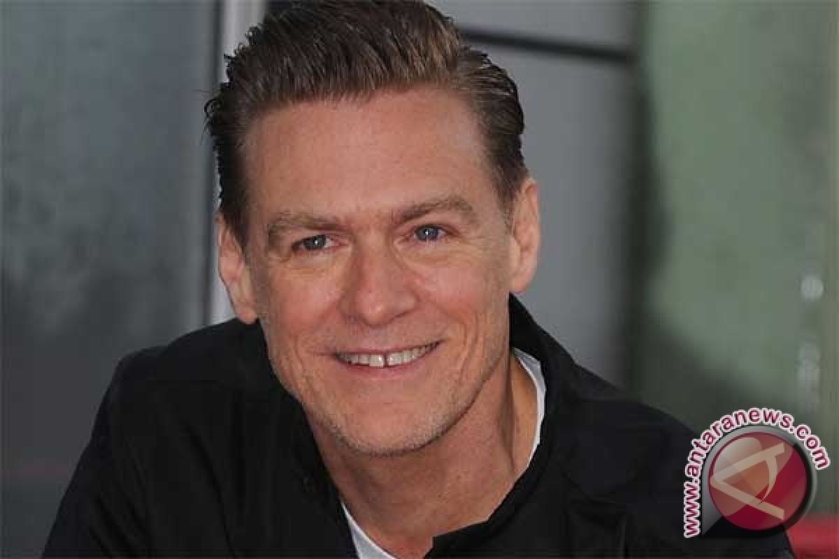 Bryan Adams tampil retro di album "Get Up"