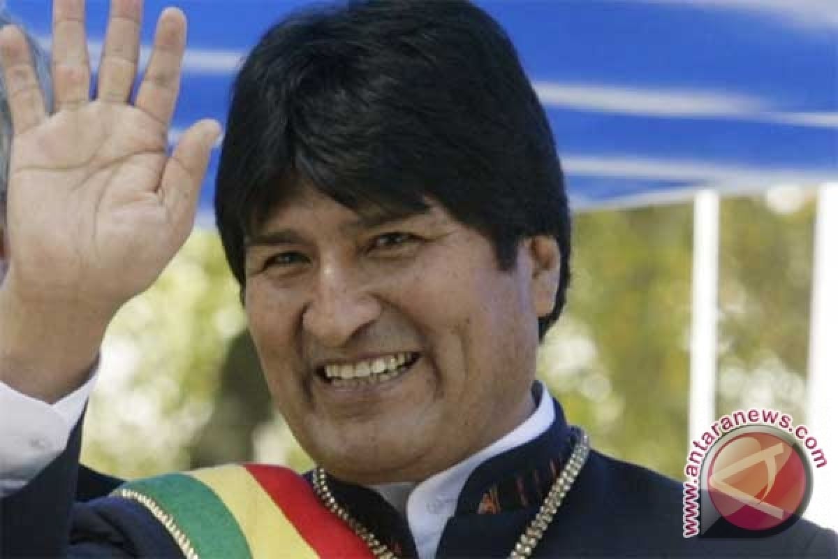 Bolivia tangguhkan jalan raya melewati suaka alam