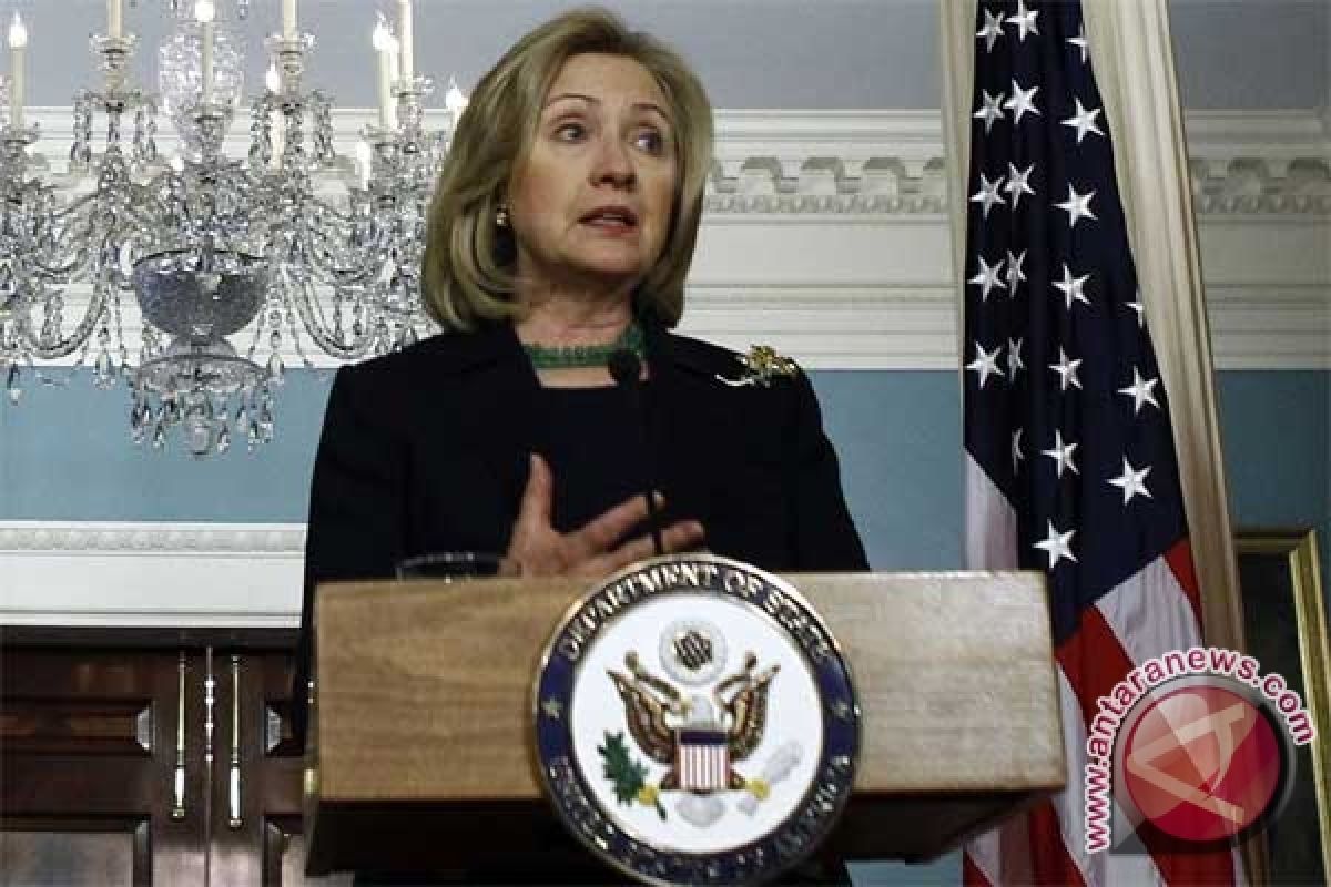 Hillary Clinton Serukan Thailand, Kamboja Kendalikan Diri